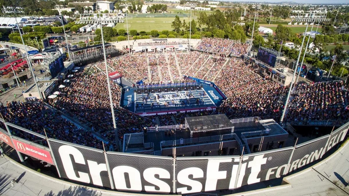 2016 Reebok Crossfit games. Crossfit vs Calisthenics.