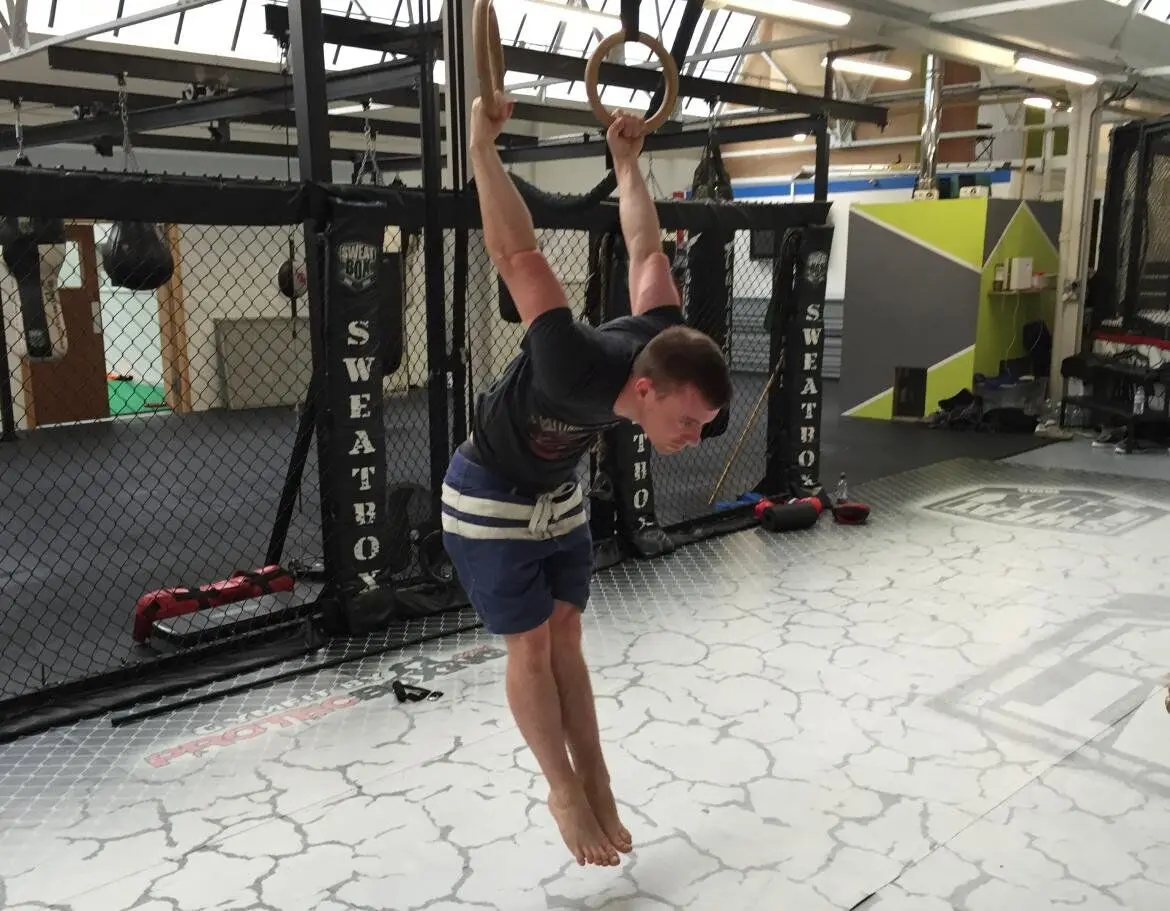 Skin the cat exercise - Calisthenics 101