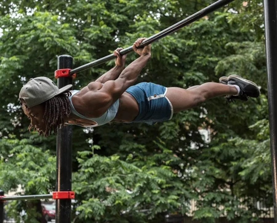 Simone Ming. Image via Instagram (ming_bars_calisthenics)