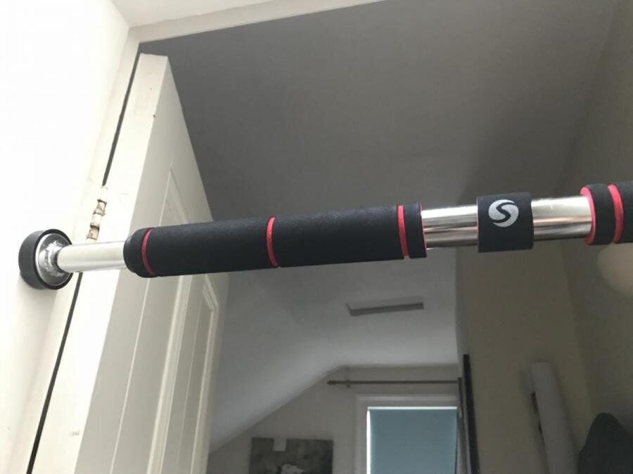 Review: The Sportastisch "Powerful" Door Frame Chin Up Bar