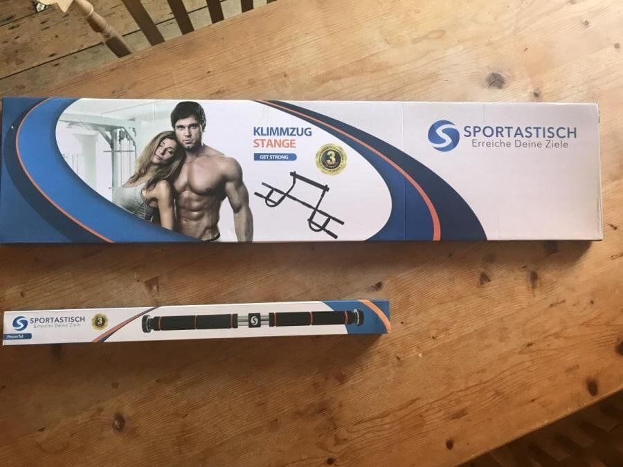 Sportastisch pull-up bars - The packaged pull-up bars on arrival
