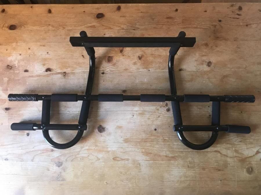 Sportastisch pull-up bars - The assembled "Get Strong" pull-up bar