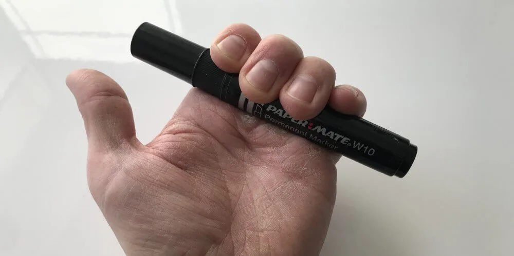 Closed hand correct grip demonstration