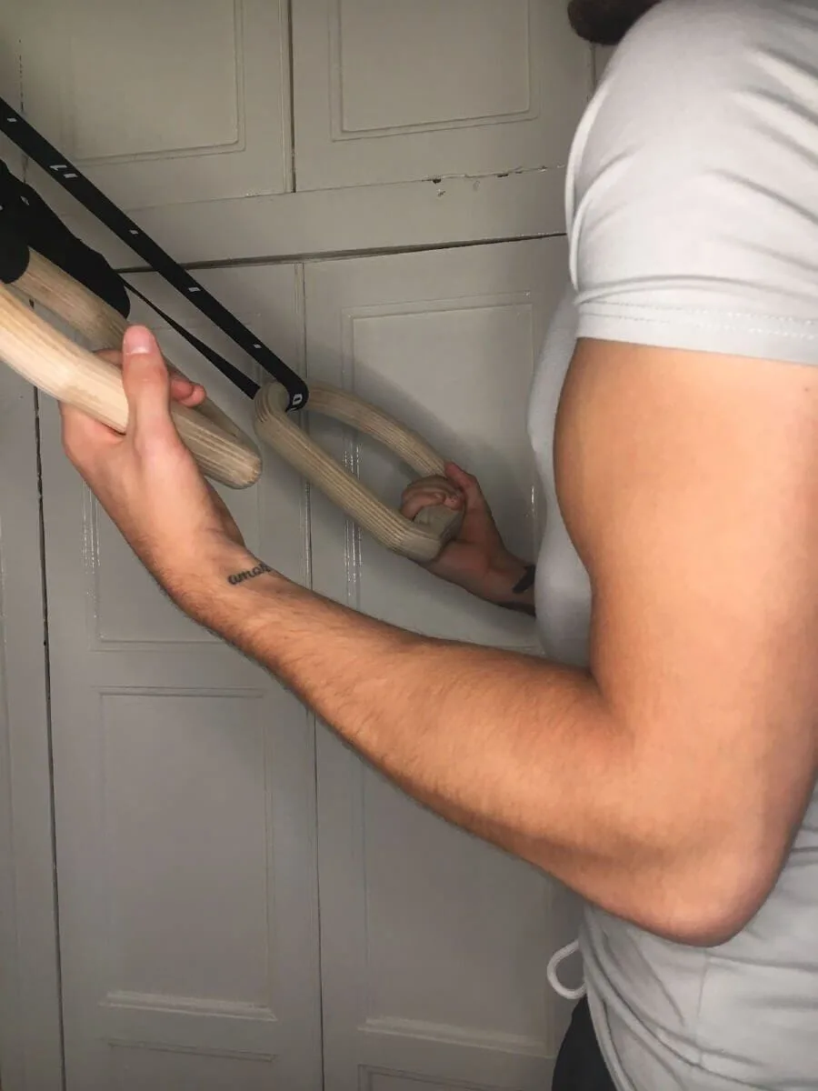 Bicep rows with TRINGS