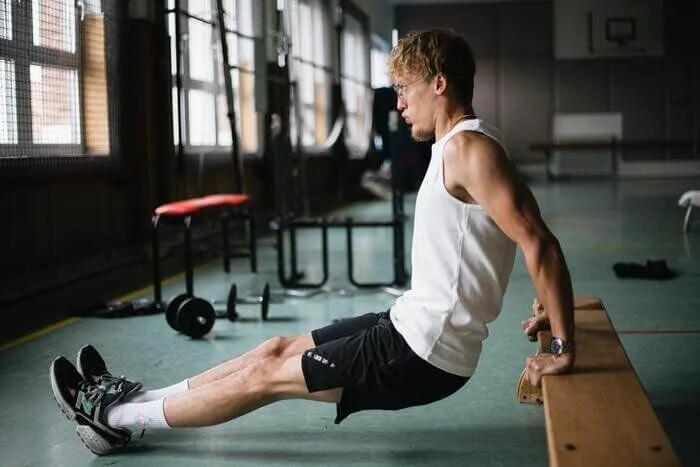 tricep dips